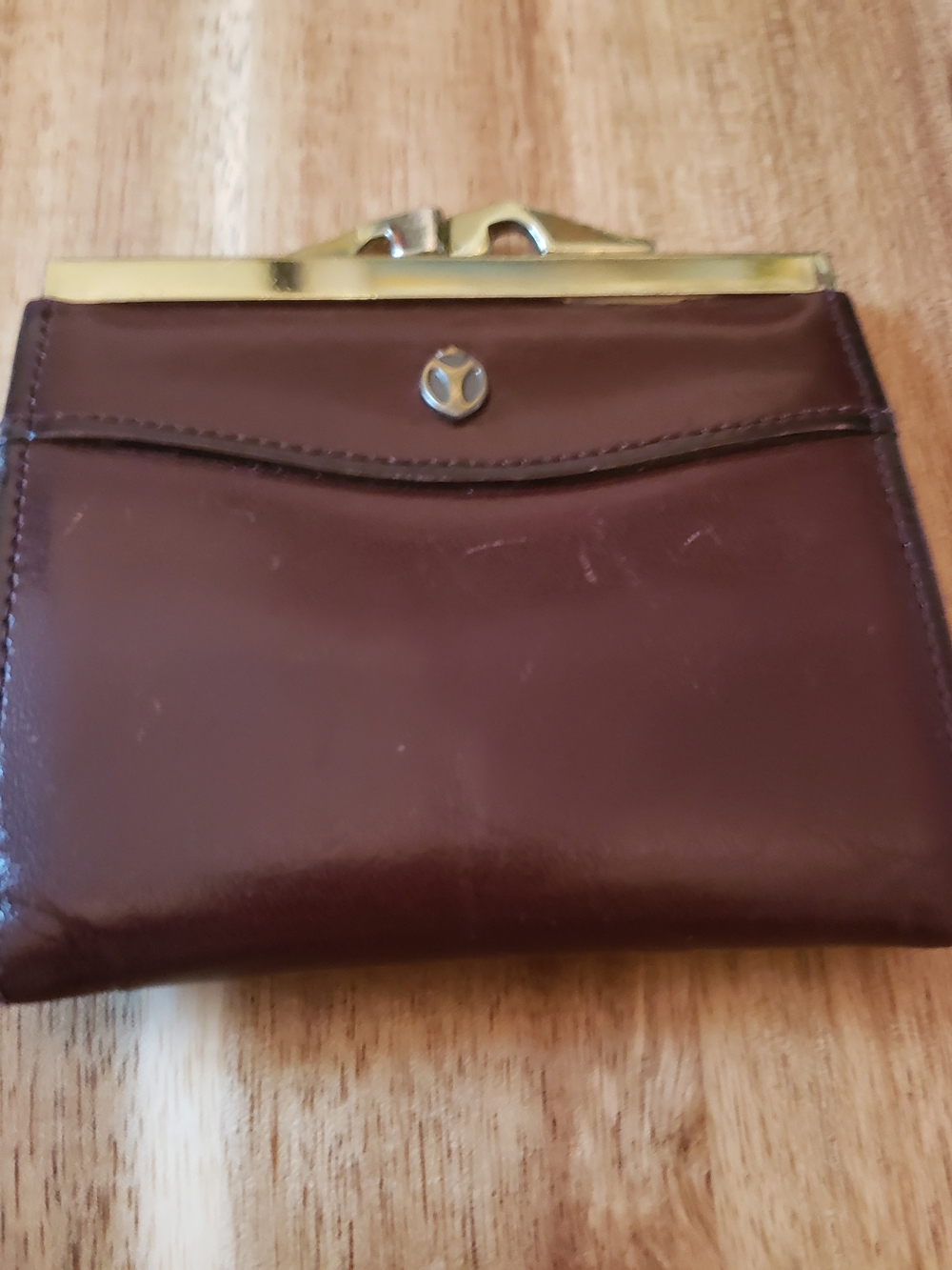Yeoman By Prince Vintage Women's Burgandy Leather Clasp Change Purse